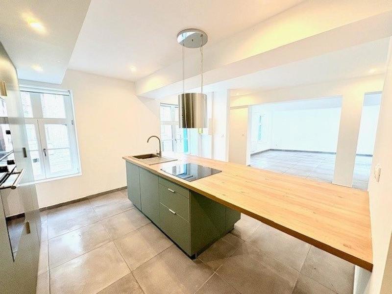 Maison - 149 m² - 8 pièces