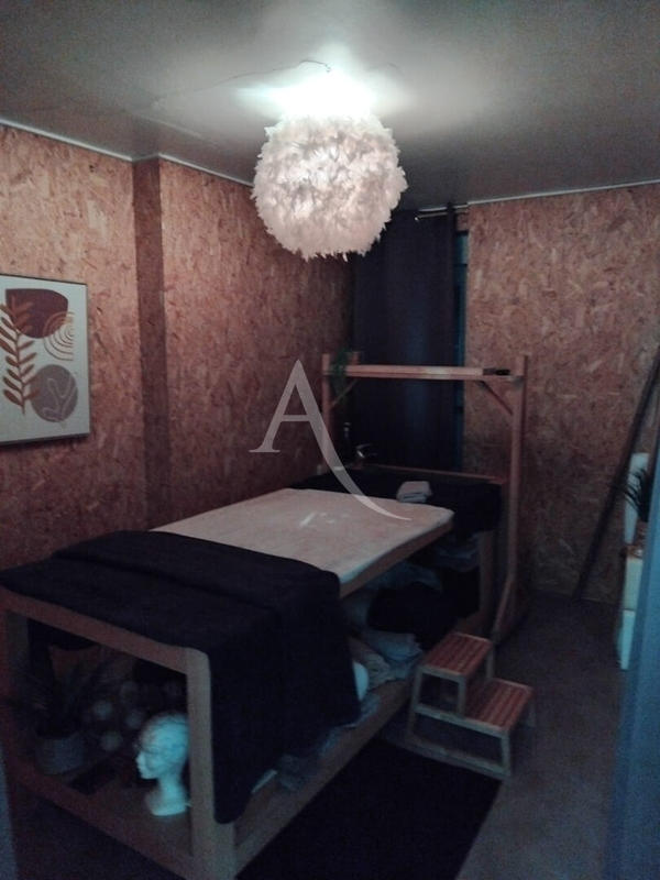 Fonds de commerce - 1 m²