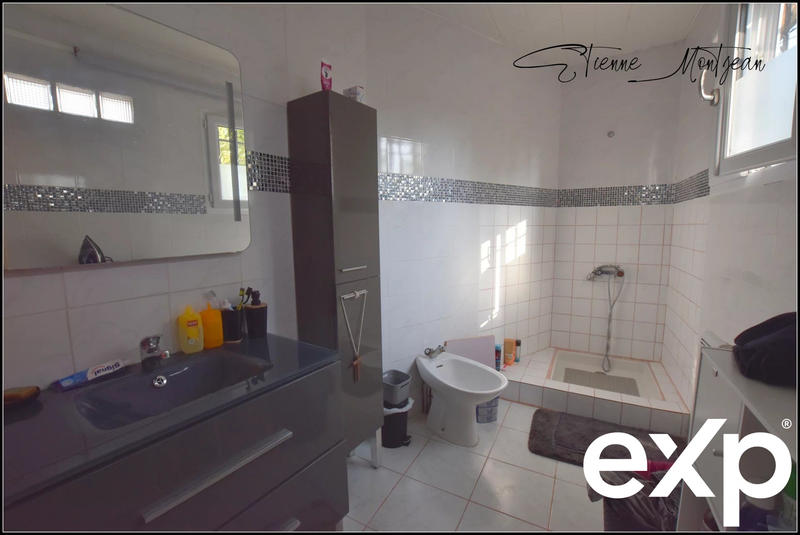 Maison traditionnelle - 69 m² - 4 pièces