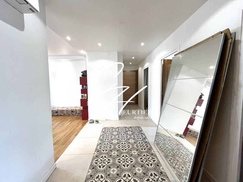 Appartement - 81 m² - 4 pièces