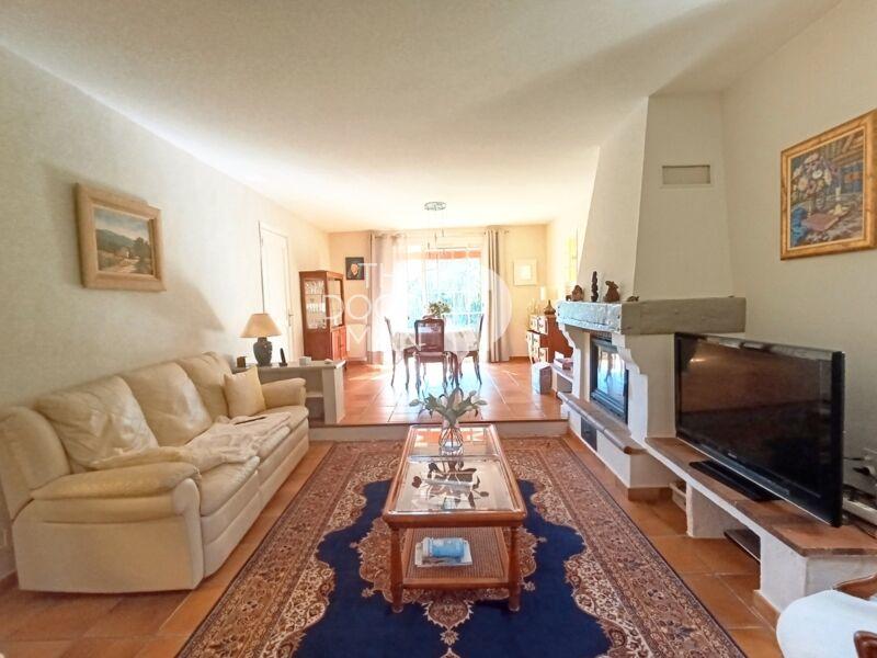 Propriété - 160 m² - 6 pièces