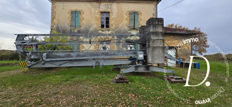 Maison - 200 m² - 9 pièces