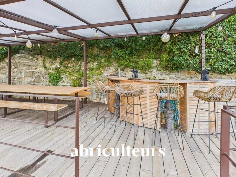 Villa - 227 m² - 7 pièces