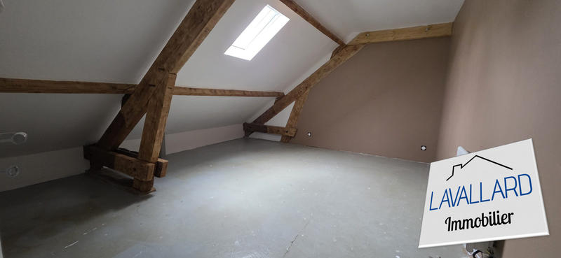 Maison traditionnelle - 131 m² - 6 pièces