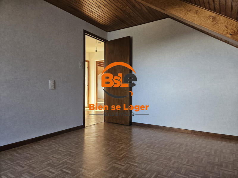 Appartement - 85 m² - 5 pièces