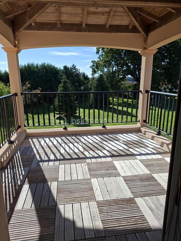 Demeure - 147 m² - 5 pièces