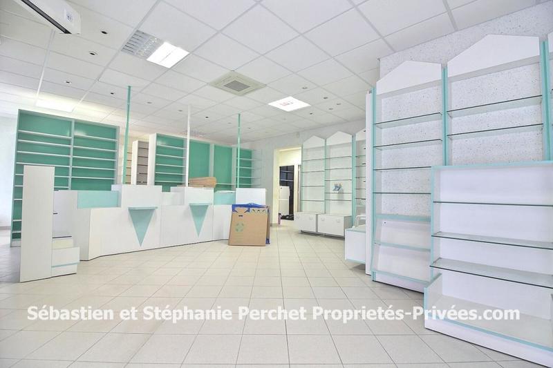 Maison - 213 m² - 8 pièces