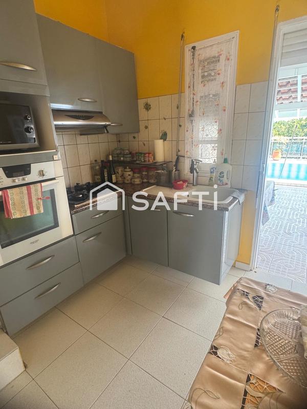 Maison - 327 m² - 10 pièces