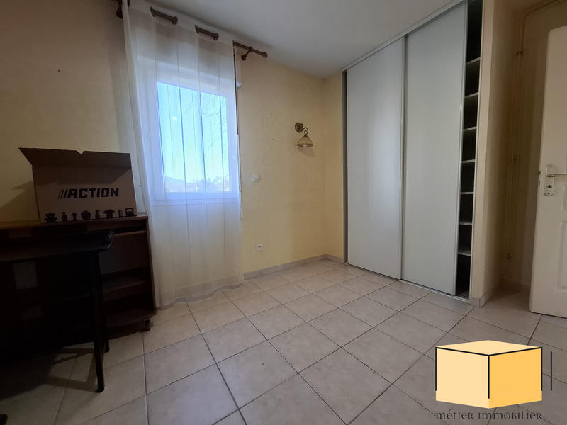 Appartement - 98 m² - 5 pièces