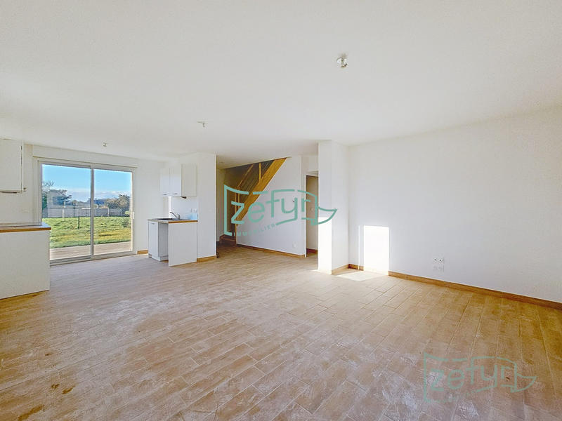 Maison traditionnelle - 105 m² - 6 pièces