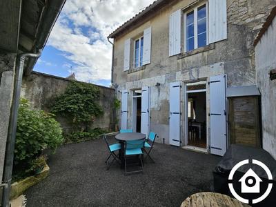 Maison de ville - 97 m² - 4 pièces