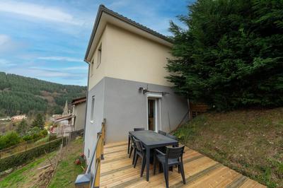 Maison - 84 m² - 4 pièces