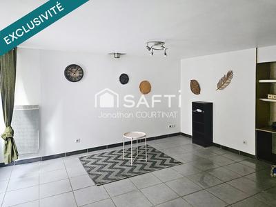 Maison - 82 m² - 5 pièces