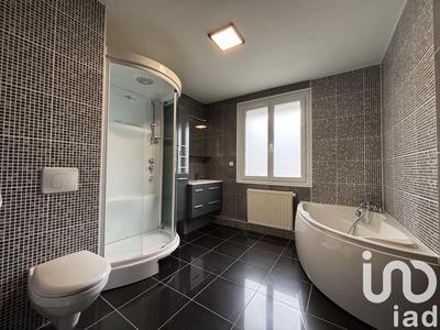 Maison - 121 m² - 5 pièces