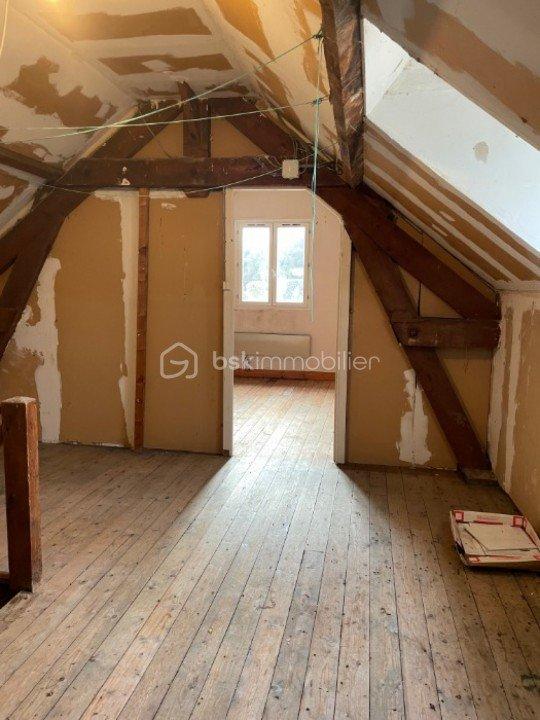 Maison ancienne - 120 m² - 9 pièces