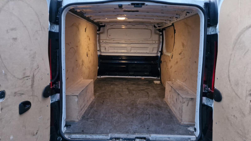 Renault Trafic Fourgon l2h1 3000 kg blue dci 130 grand confort