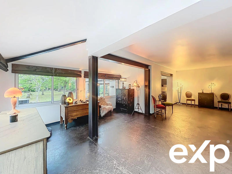 Maison - 186 m² - 7 pièces