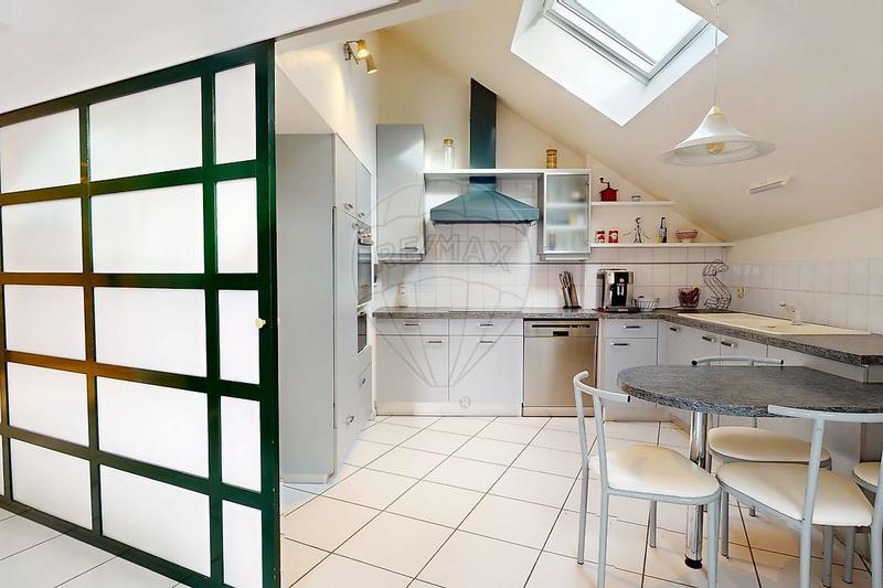 Appartement - 140 m² - 6 pièces