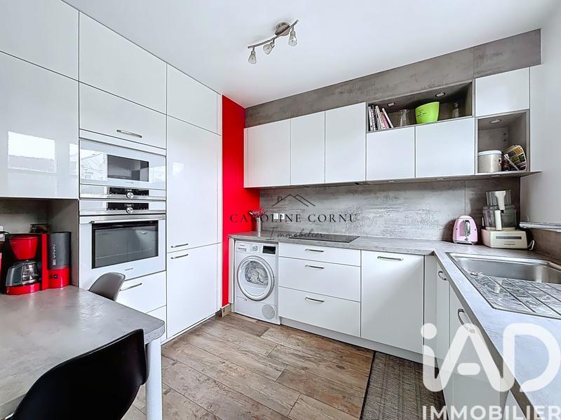 Maison - 92 m² - 5 pièces