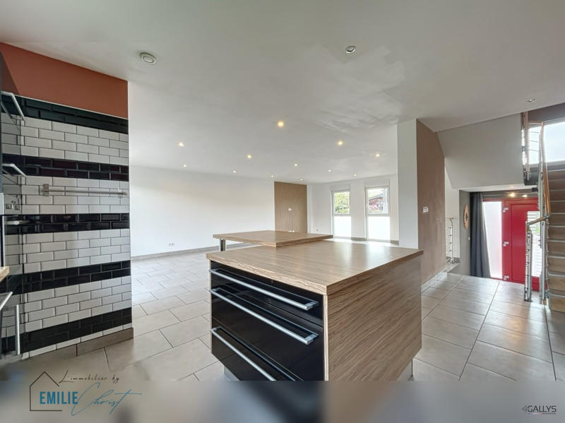 Maison contemporaine - 136 m² - 5 pièces