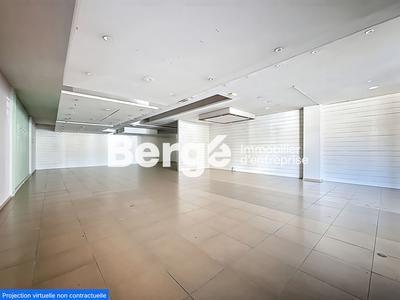 Local commercial - 1 900 m²