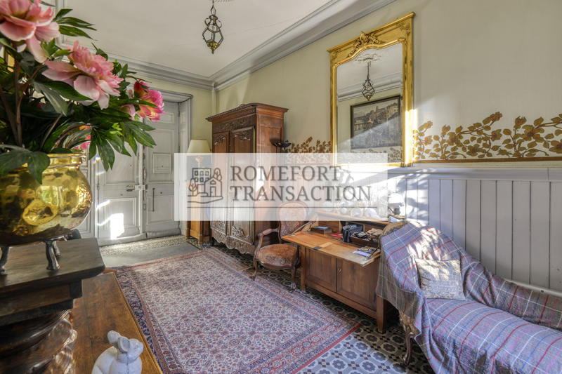 Maison - 214 m² - 10 pièces