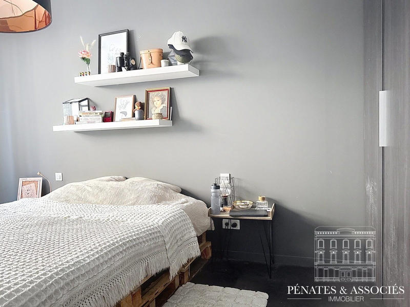 Appartement - 80 m² - 4 pièces