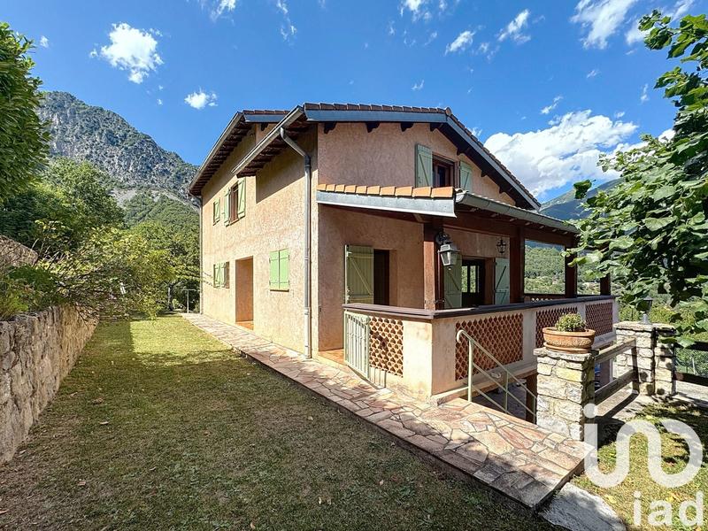 Maison - 151 m² - 5 pièces