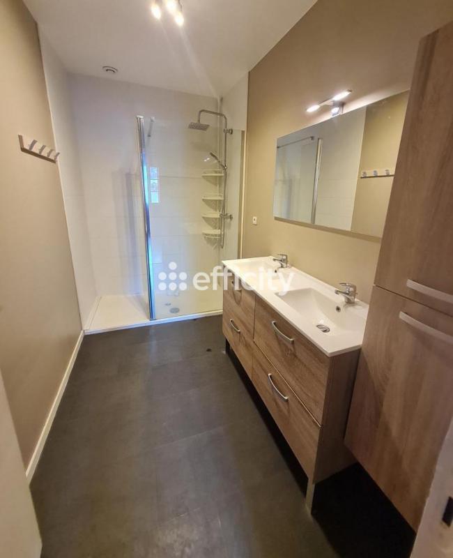 Maison - 165 m² - 3 pièces