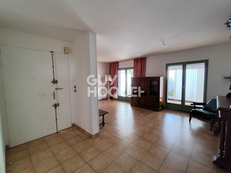 Villa - 100 m² - 5 pièces