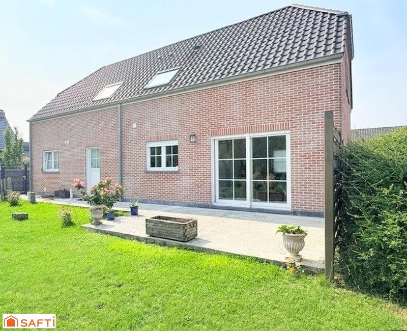 Maison - 118 m² - 8 pièces