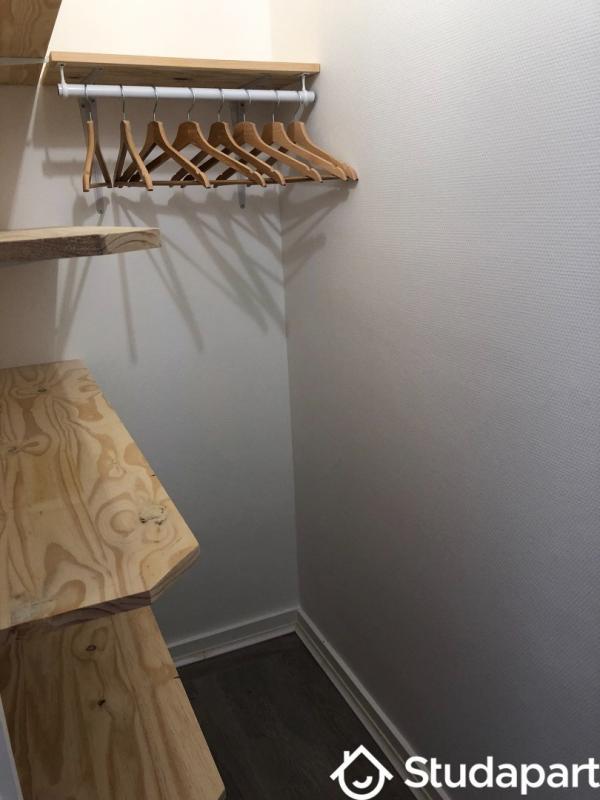 Chambre - 10 m² - 1 pièce