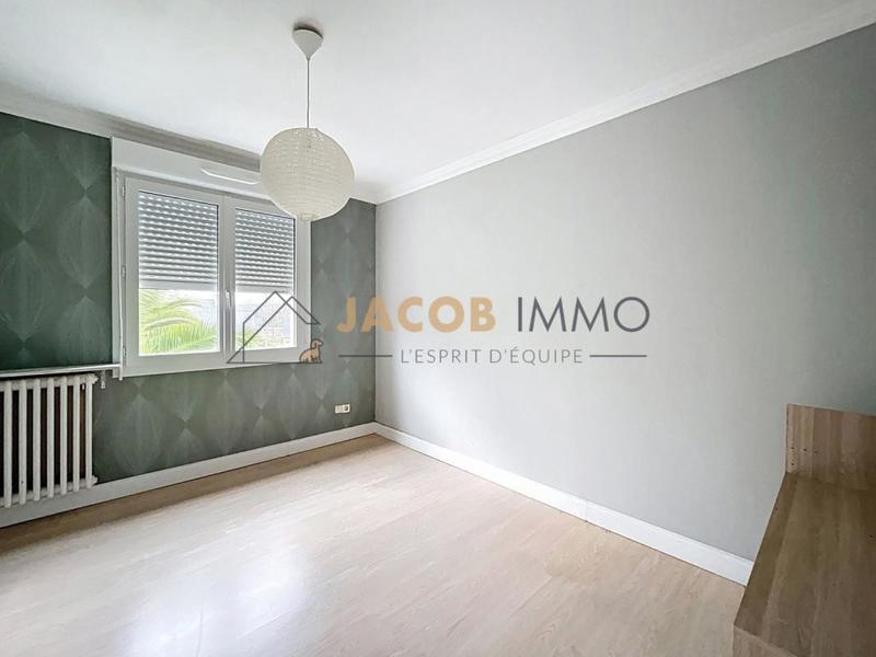 Maison - 142 m² - 6 pièces