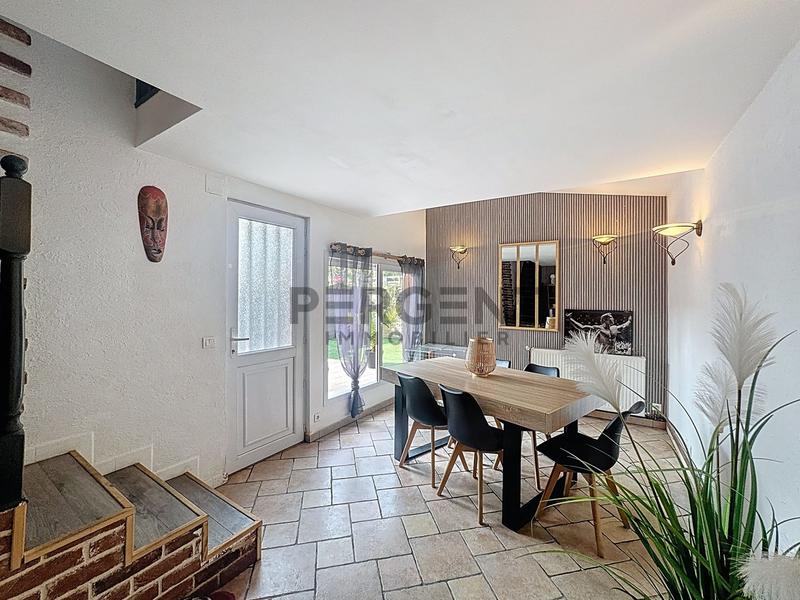 Maison - 100 m² - 5 pièces