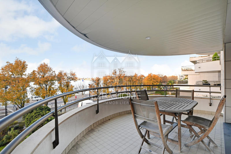 Appartement - 144 m² - 6 pièces