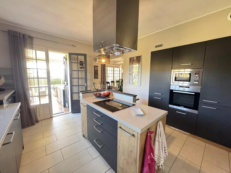 Maison - 131 m² - 6 pièces