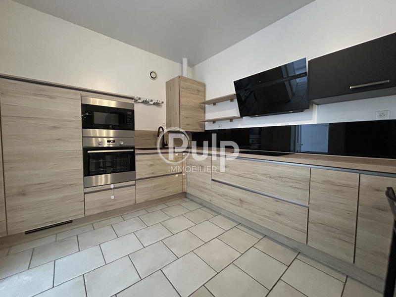 Maison - 145 m² - 10 pièces