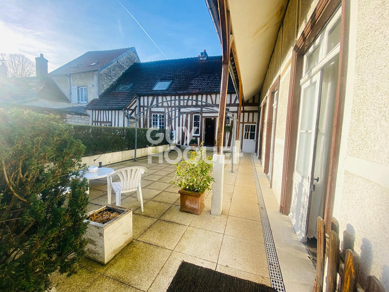 Immeuble - 740 m² - 15 pièces