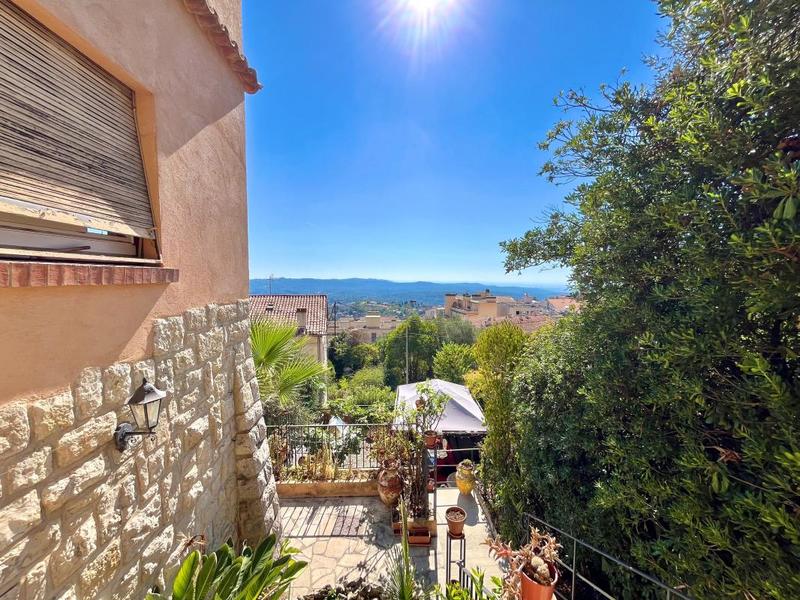 Maison - 135 m² - 4 pièces