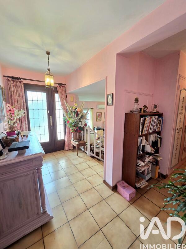 Maison - 184 m² - 7 pièces