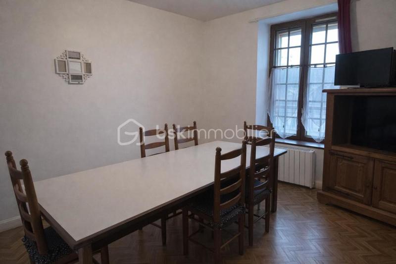 Immeuble - 250 m² - 12 pièces