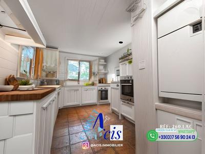 Maison - 195 m² - 7 pièces