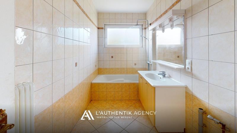 Appartement - 80 m² - 3 pièces