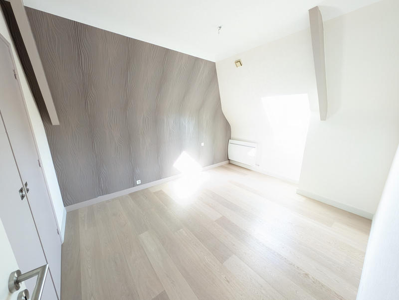 Maison - 196 m² - 7 pièces