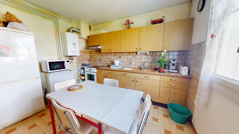 Appartement - 81 m² - 3 pièces