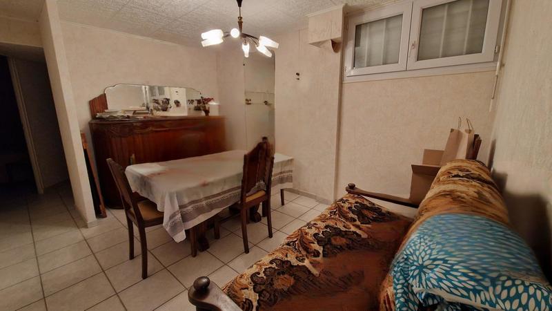 Maison - 99 m² - 5 pièces