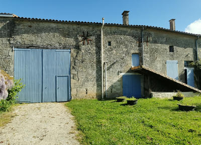 Maison - 562 m² - 19 pièces