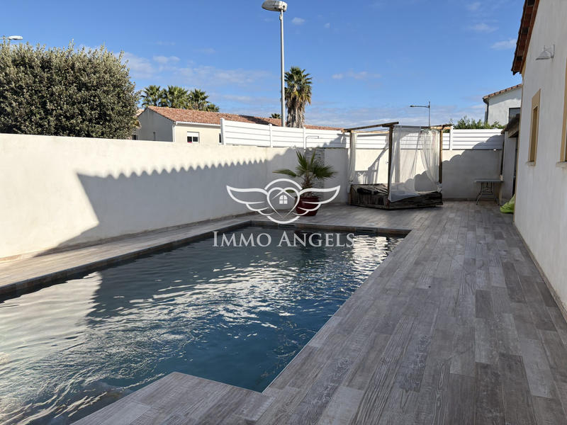 Maison traditionnelle - 144 m² - 5 pièces