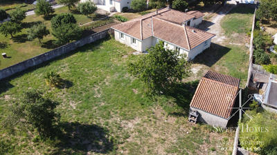 Maison - 164 m² - 8 pièces