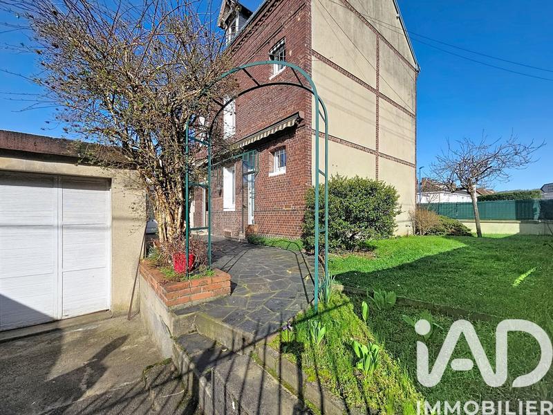 Maison - 104 m² - 6 pièces